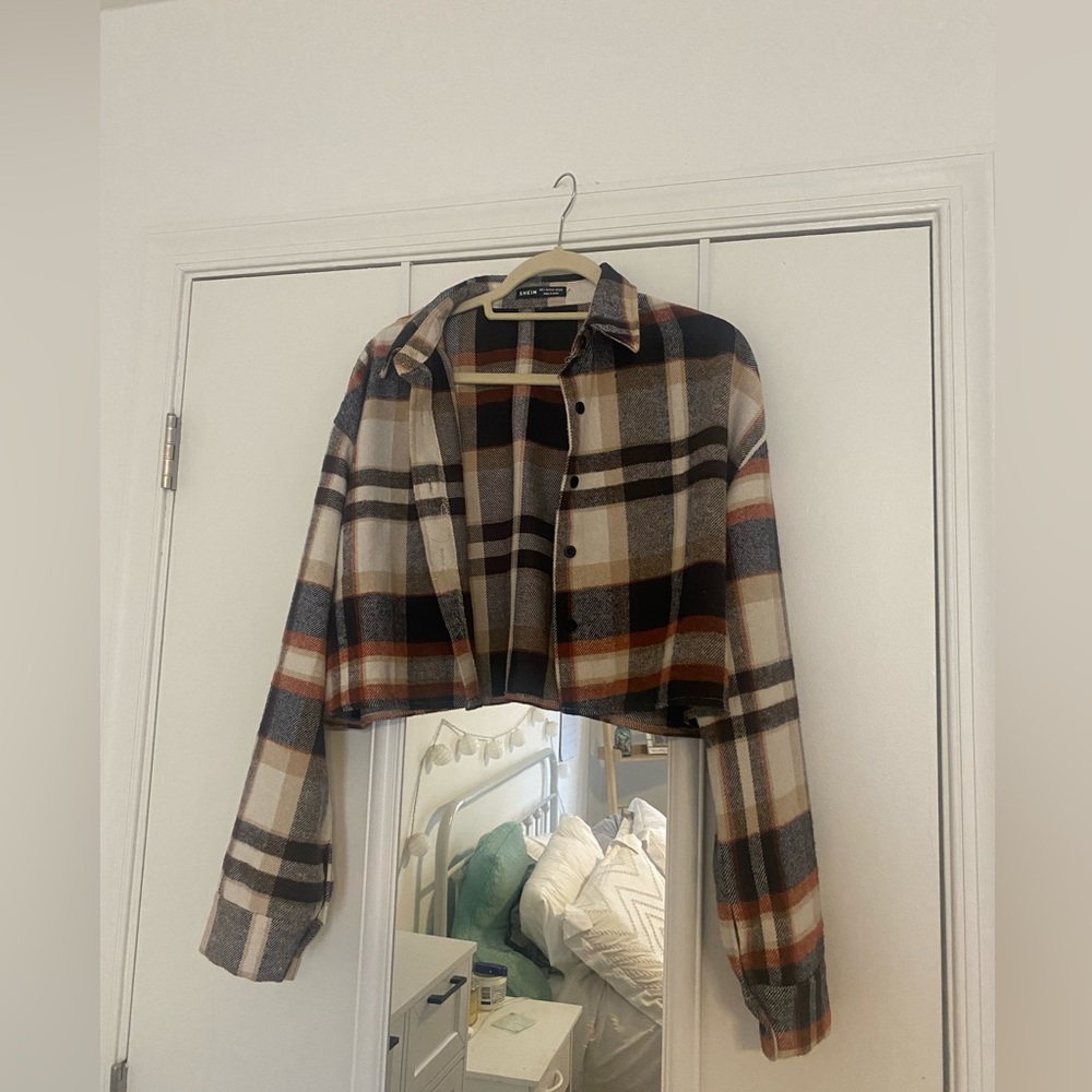 Cropped plaid jacket 🤎 never worn before!